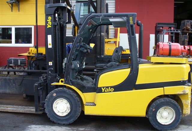 Yale GLP55 VX.jpg